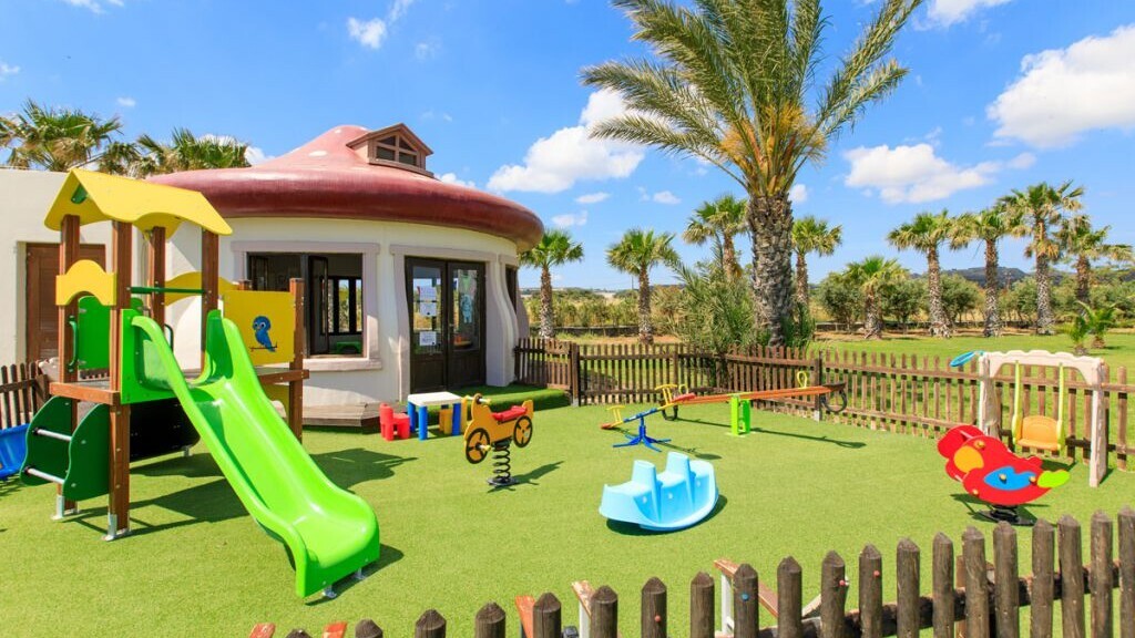 Sovereign Beach Hotel